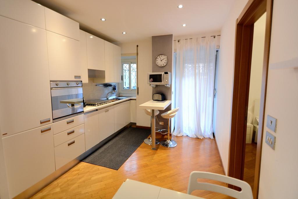 We Love It - Bestbnb Garbatella โรม ภายนอก รูปภาพ